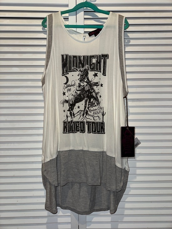 Rock & Roll Cowgirl Tops - Rock & Roll Cowgirl White and Gray 'Midnight Rodeo Tour' Graphic Tank